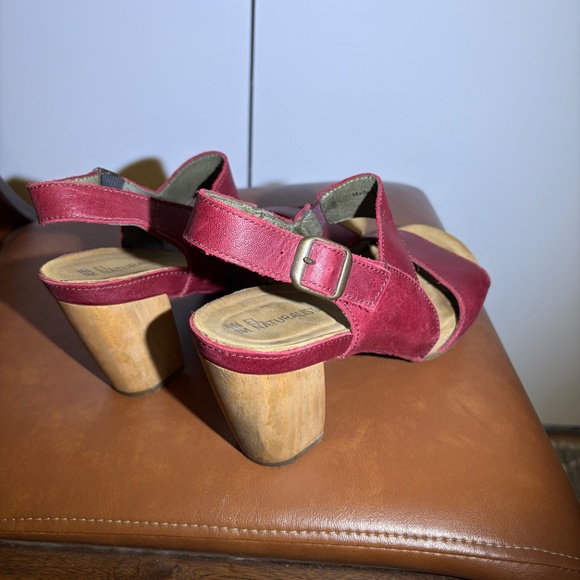 El Naturalista Sandals/Heels Size 8 - Picture 6 of 11